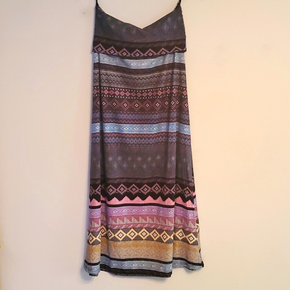 Women's Geometric Pattern Maxi Skirt - Picture 2 of 4